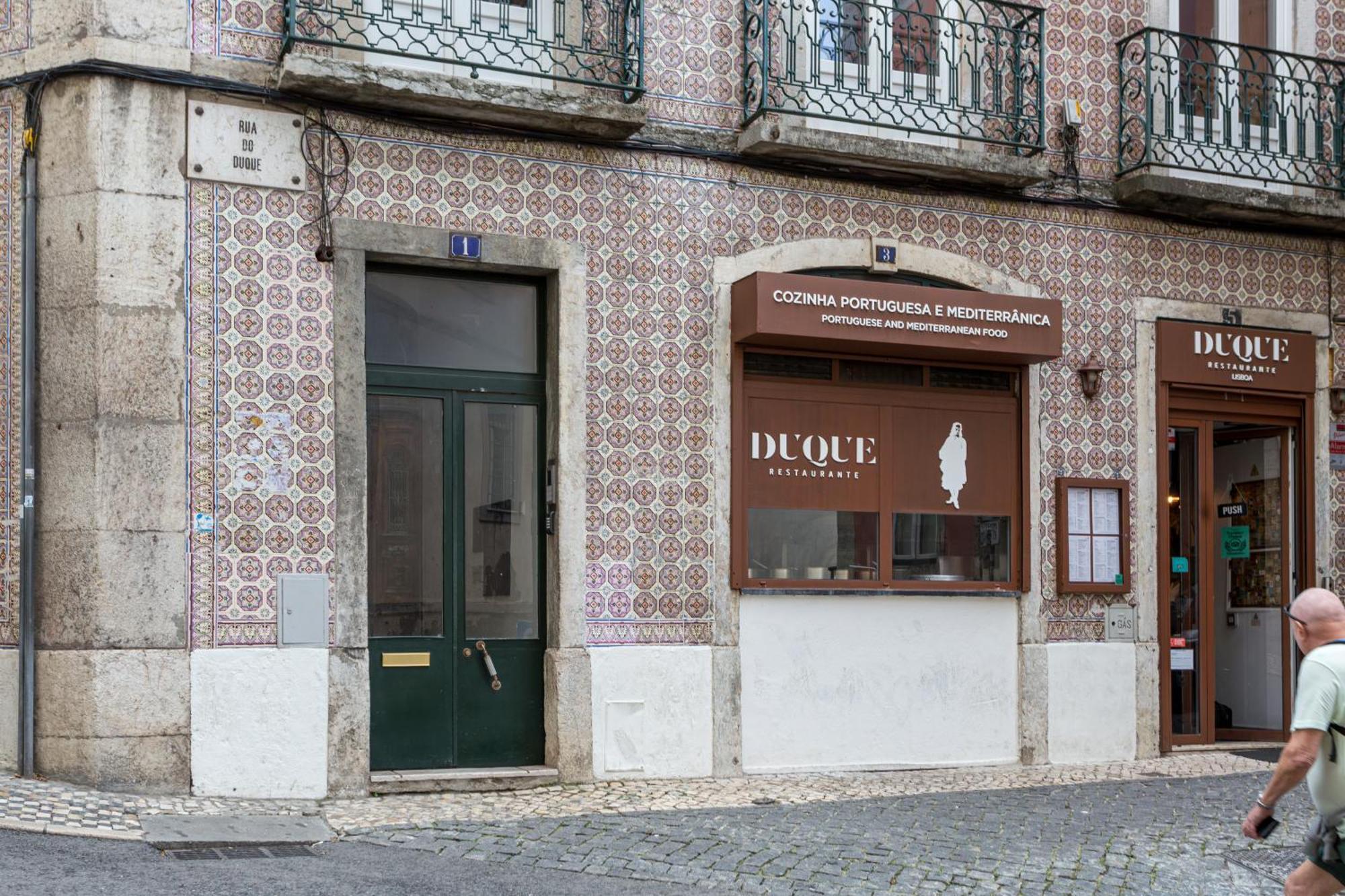 Joivy Inviting Flat Next To Carmo Convent *
